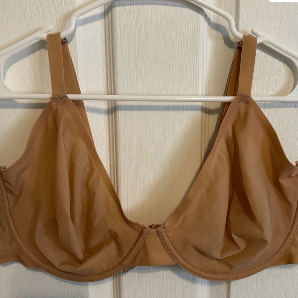 SKIMS Fits Everybody Unlined Demi Bra - 40DD